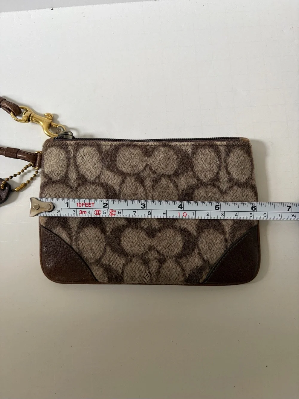Vintage Coach Signature Wristlet in Brown and Beige Wool Signature Monogram 6